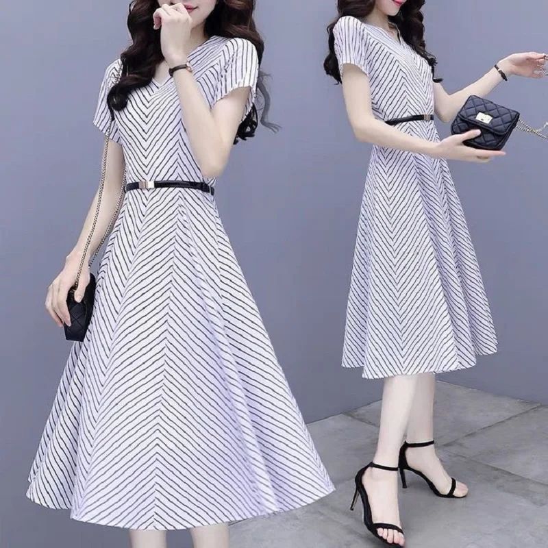 2023 Nyár Új női chiffion V-nyakú vádliközép ruhák Divat ujjatlan női ruházat Koreai elegáns övcsíkos ruhák - 0