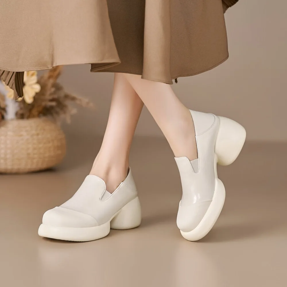 2024 Új tavaszi női puha bőr cipő Angol stílusú naplopók Divat kerek fej középső sarok Szilárd design Zapatillas Mujer - 1