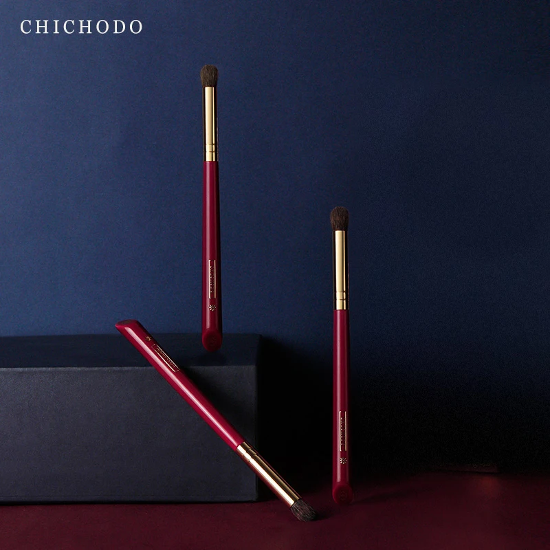 CHICHODO Luxus sminkkefe Kerek fejű keverőkefe Kiváló minőségű puha természetes állati szőrkefe -Red Rose sorozat 011 - 5