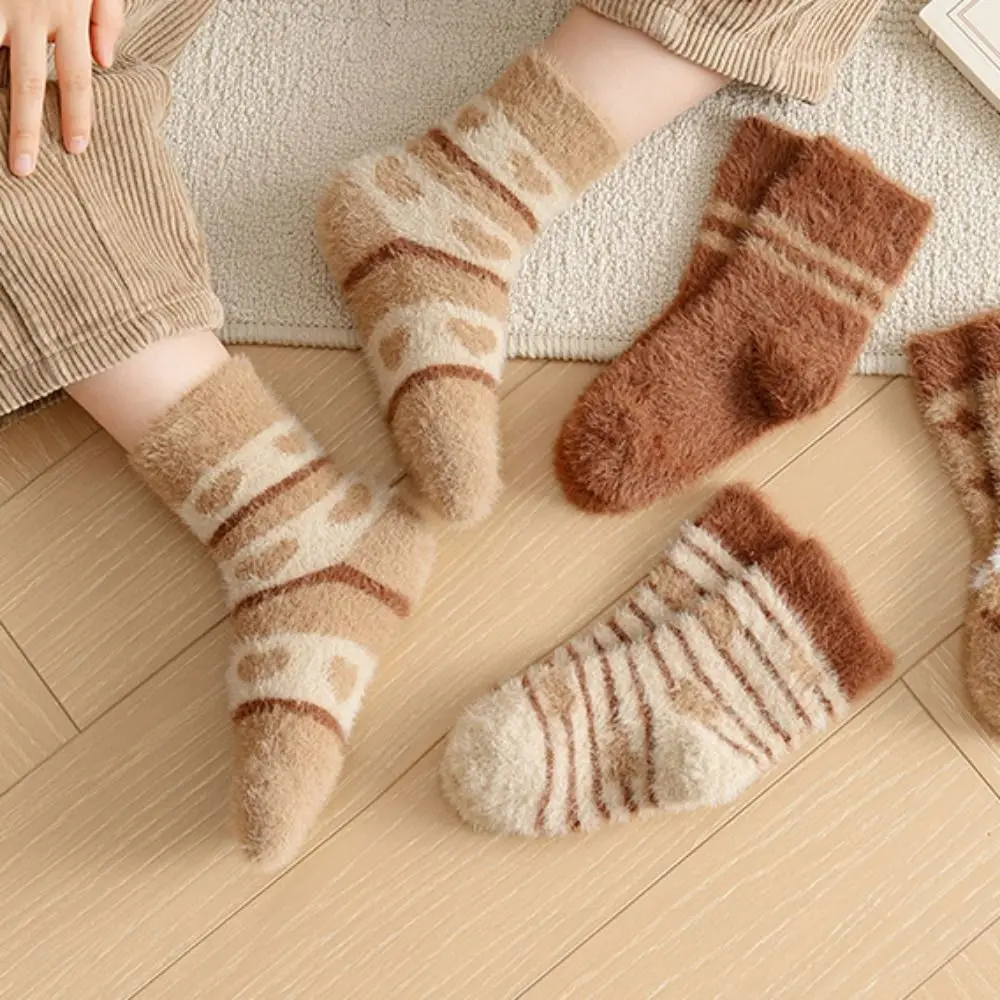 Csík vastagodás gyermek zokni szív minta Koreai stílusú baba zokni Baba harisnya Őszi és téli gyerekek otthoni alvó zokni - 2