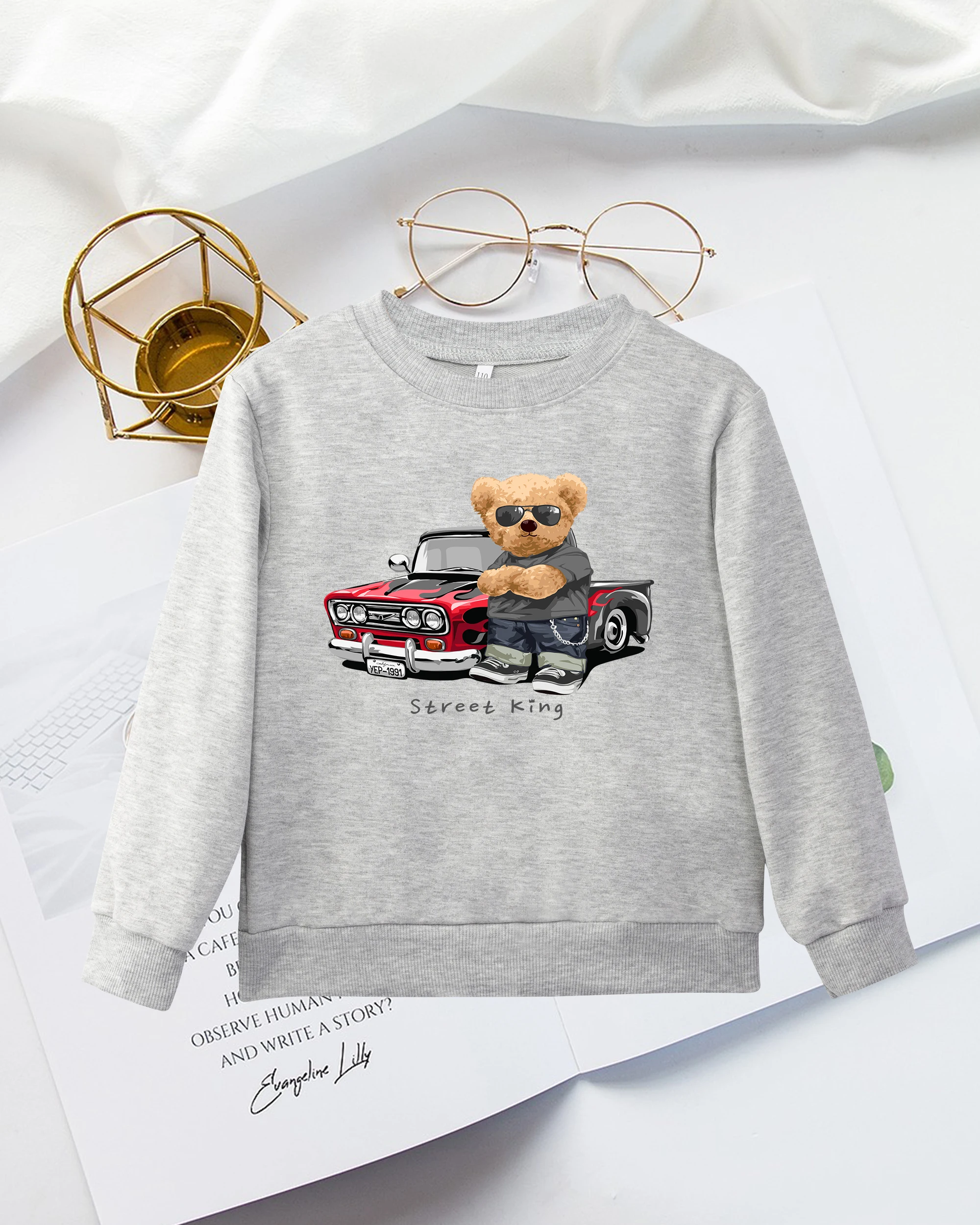 Klasszikus autós mackó nyomtatás őszi és téli trend uniszex divatos és aranyos stílusú kapucnis pulóver - 2