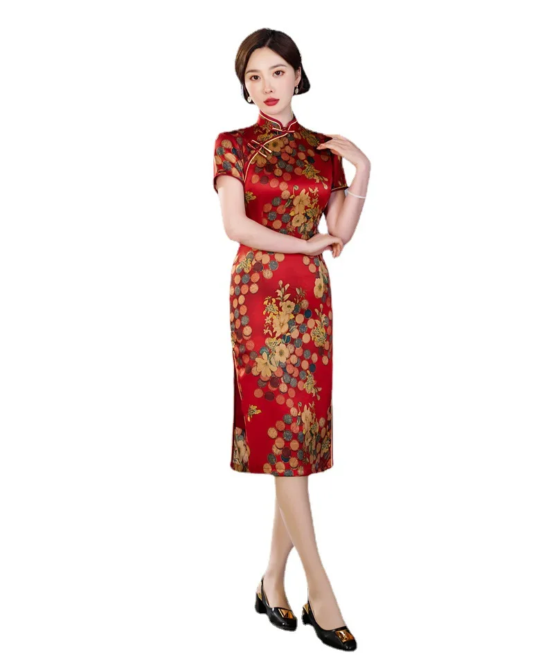 Kínai stílusú nők piros virágmintás Qipao állvány gallér rövid ujjú magas hasított Cheongsam - 5