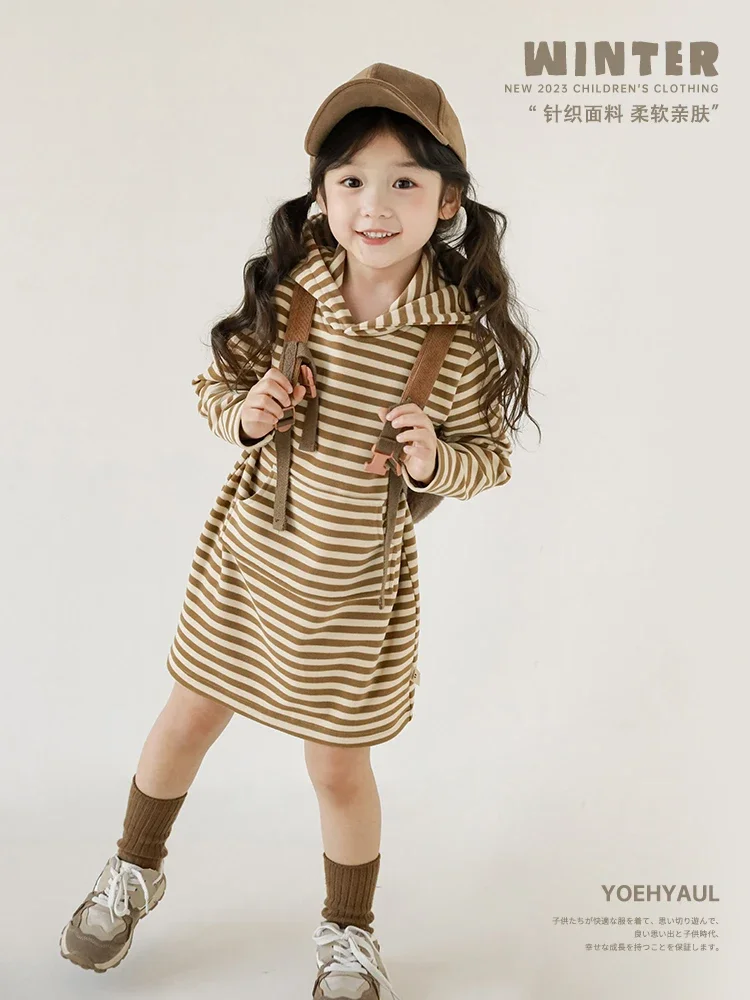 Lányok csíkos alkalmi ruhája téli gyermek édes aranyos szélálló kapucnis zsebruha - 1