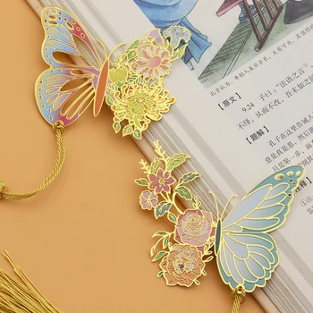 Kínai stílusú fém pillangóvirág Könyvjelzők Gyönyörűen üreges bojt medál Könyvklip Diákok olvasóeszköz Iskolai kellékek