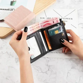 Női kis érme pénztárca Kuplung hitelkártya-tartó pénztárca Női érme pénztáskák KézitáskákNői krokodil mintás érme pénztárcák