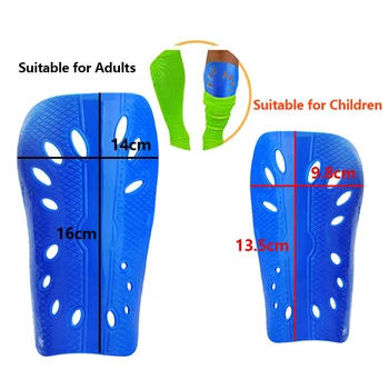 1 Pár futball sípcsontpárnák Műanyag focivédők Lábvédő gyerekeknek Felnőtt védőfelszerelés Lélegző sípcsontvédő
