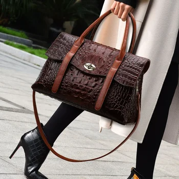 100% valódi bőr nagy kapacitású alkalmi táskák 2023 nyár Kiváló minőségű női pénztárca és kézitáskák Luxus divat válltáskák