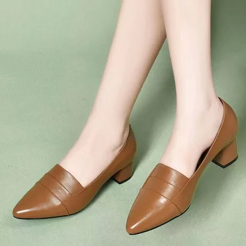 2023 tavasz és ősz Új hegyes bőr kényelem Női magas sarkú cipő Egyszínű Egyszerű munka Professzionális női cipők