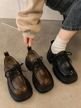 Retro női cipő klumpa platform Brit stílusú alkalmi női tornacipők Fekete lakások Női lábbeli kerek lábujj Őszi All-Match Ökör
