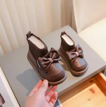 Gyermek divat Egyszerű rövid csizma lányoknak csúszásmentes divat bőr csizma Klasszikus koreai stílusú fiú hócsizma 2023 tornacipők