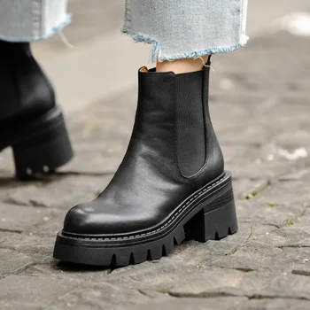 Platform csizma Vastag Hee Retro stílusú téli cipő Nő kerek orrú marhabőr alkalmi cipő Tavasz Ősz Chelsea csizma Slip On