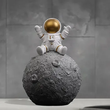 Űrhajós figura dekoráció Polyrezin űrhajós szobor Űrhajós figura szobor rúdszoborhoz Nagy szabadtéri kerti szobor