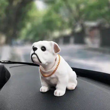 Bulldog rázza a fejét baba gyanta szimuláció kutya autó kiegészítők játék lány aranyos díszek autó dekoráció műszerfal E8T4