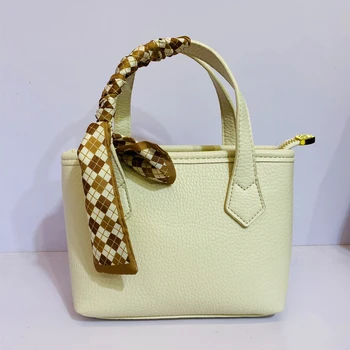 Négyzet alakú táskák nőknek Luxus designer kézitáska és pénztárcák 2023 Új PU bőr cipzáras sálak díszítik a kis crossbody táskákat