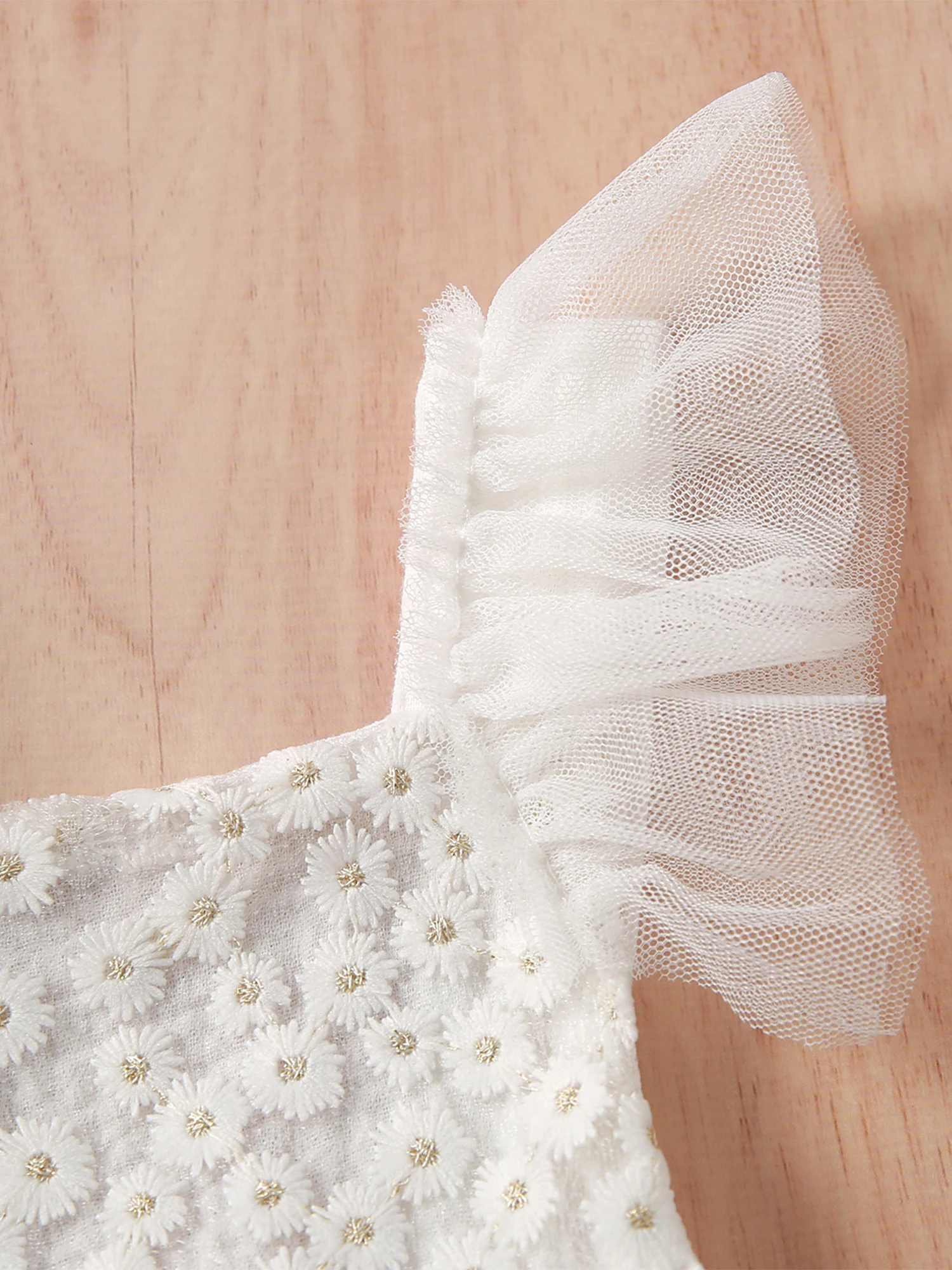 Újszülött csecsemő kislányok aranyos romper hímzett virág százszorszép mintás fodros tüll ujjú hát nélküli jumpsuit bodyt - 5